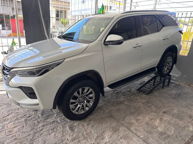 Toyota Hilux SW4 SRX 4X4 2.8 TDI 16V Dies. Aut. 2021