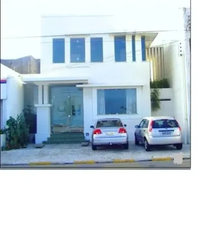 Alugo Casarão Beira Mar.