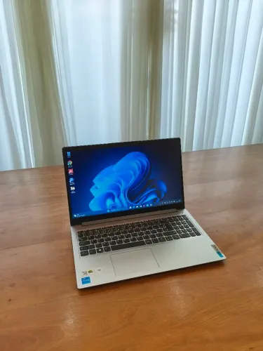 Notebook Lenovo Ideapad Intel i5 12th geração 1235U 8Gb Memoria Ram Ddr4 480Gb Ssd Nvme
