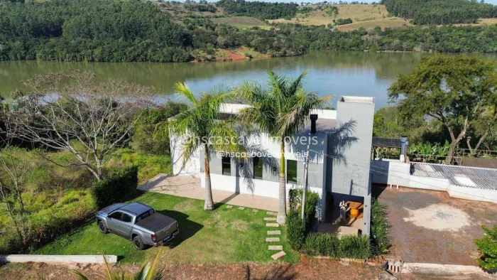 Casa em Condomínio no alagado de Boa Vista da Aparecida.