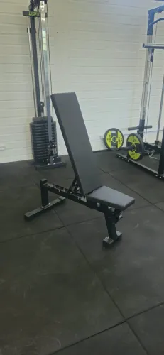 Banco Musculação Para Academia Regulável 120cm 300kg Iron Health Equipamentos Fitness