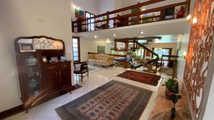Casa à venda em Barueri, Condomínio Centro Comercial Alphaville, com 3 suítes, com 420 m²