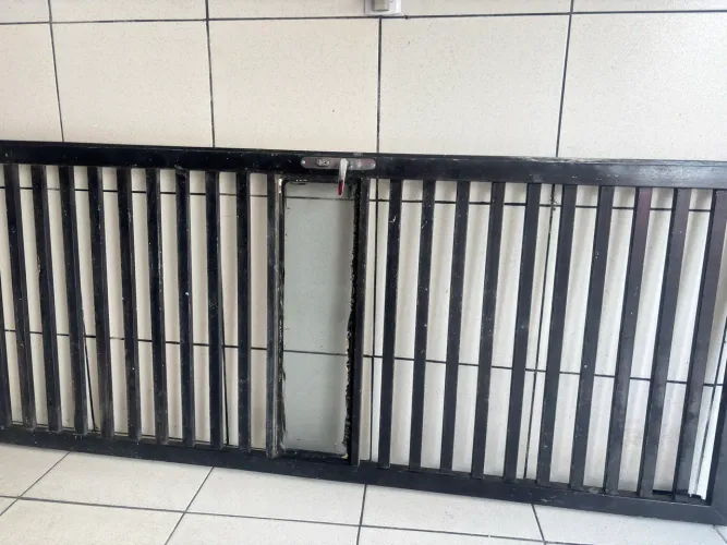 Portão galvanizado 