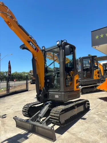 MINI ESCAVADEIRA W27 2026
