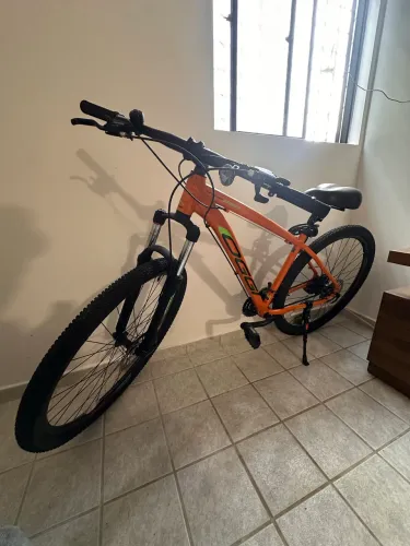 BIKE ? OGGI Hacker Sport Aro 29 | Shimano 21v | Freio a Disco | Pouquíssimo Uso | R$ 2.000