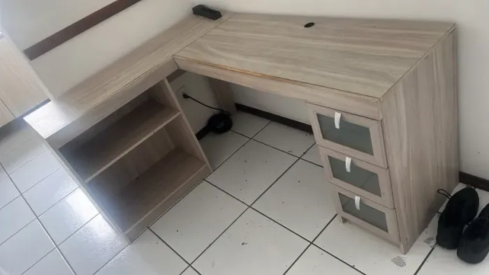 mesa escritorio em L