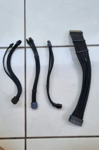 Kit 4 Cabos Sleeve Extensores + Separadores Pichau Gaming