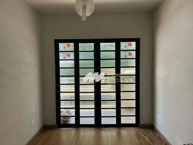 Apartamento com 2 dormitórios para alugar, 100 m² por R$ 2.550,00/mês - Zona 08 - Maringá/