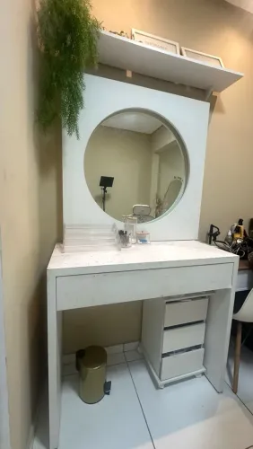 VENDO PENTEADEIRA COM ESPELHO