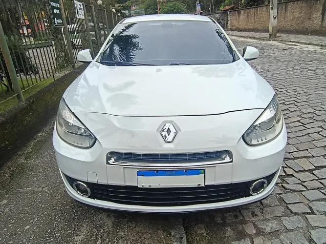 Renault Fluence Sed. Dynamique 2.0 16V Flex Mec. 2013
