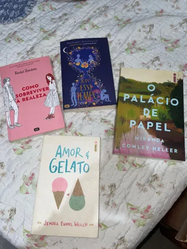 Kit livros como sobreviver a realeza, amor e gelato, todo esse tempo, o palácio de papel