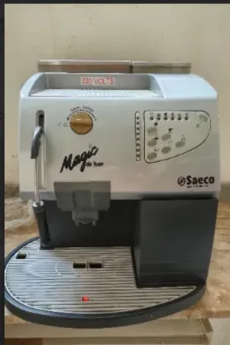 Máquina de Café Expresso Saeco Magic De Luxe Italiana - 220V