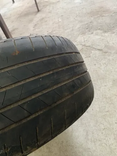 Pneu 225 / 45 aro 17 