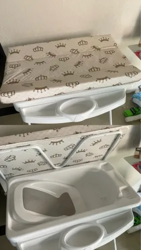 Trocador, banheira e suporte