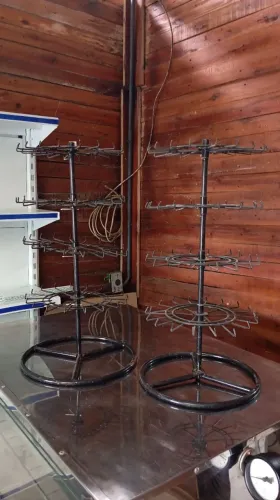 Expositor de mesa giratório