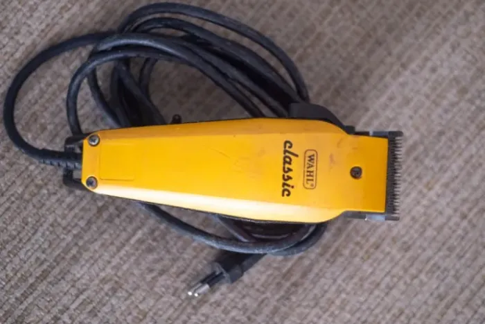 Máquina Wahl Classic (precisa de manutençao ou troca das laminas)
