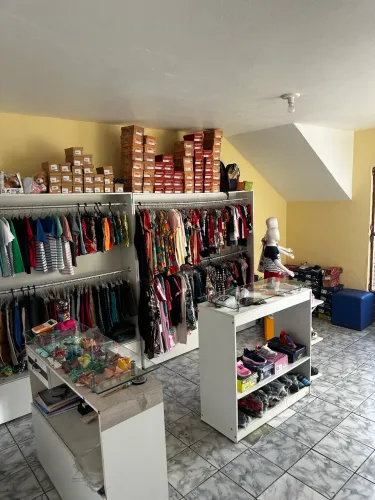 Vendo loja infantil completa