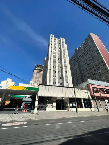 Apartamento à venda no Centro de Curitiba | Rua Nilo Cairo | Próximo ao Mercado Municipal