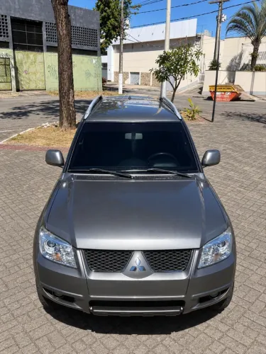Mitsubishi Pajero TR4 2.0 Flex 16V 4X2 Aut. 2013