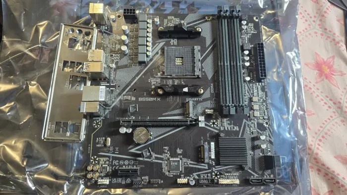 Placa Mãe Gigabyte B550M K