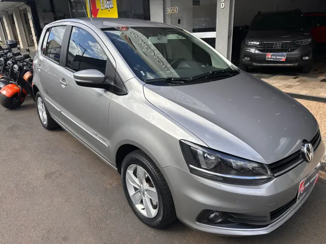 Volkswagen Fox Comfortline 1.6 Flex 8V 5P 2018