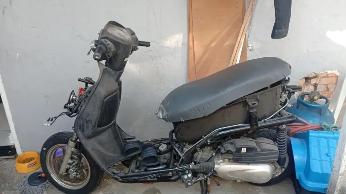 Todas as peças da moto , preço a combinar