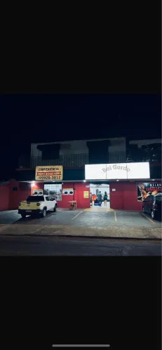 Mercado com açougue 