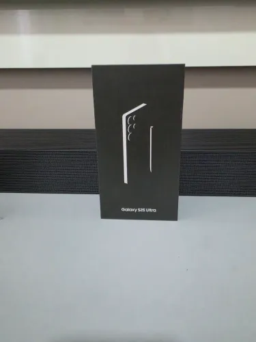 Samsung Galaxy S25 Ultra 256gb - Lacrado com Nota Fiscal