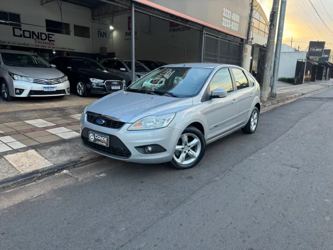 Ford Focus 1.6 S/se/se Plus Flex 8v/16v 5P 2013