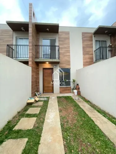 Sobrado à Venda em Cará-cará, Ponta Grossa - PR