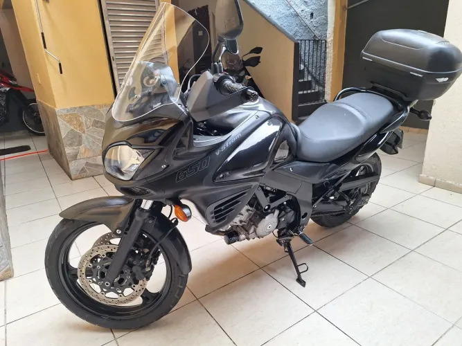 SUZUKI DL V-STROM 650 TROCO FINANCIO ACEITO CARRO OU MOTO MAIOR OU MENOR VALOR 