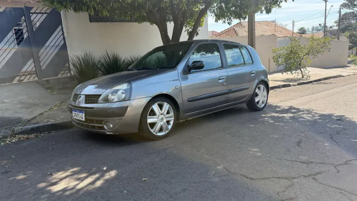 Renault Clio Privilège Hi-flex 1.6 16V 5P 2005