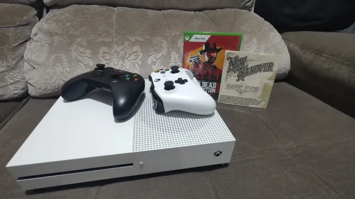 Xbox one S 1TB