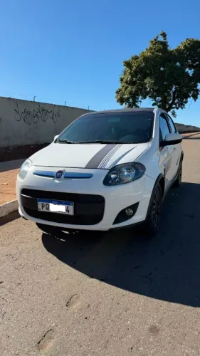 Fiat Palio Sporting 1.6 Flex 16V 5P 2016