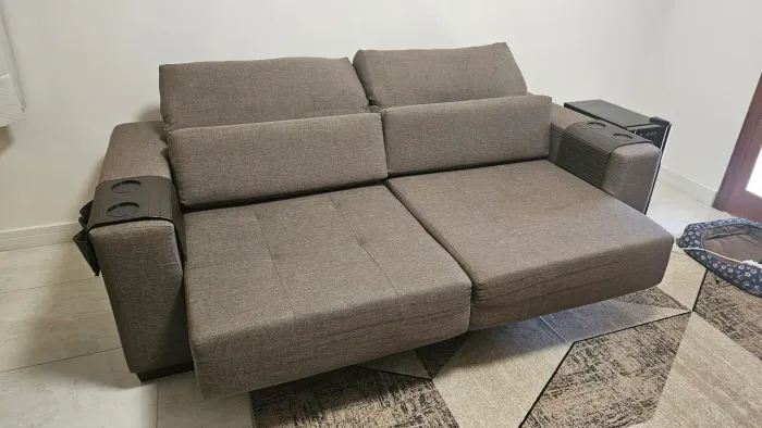 Sofá retrátil