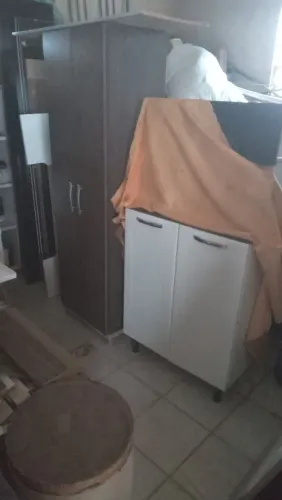 Armários, Balcões e Guarda-Roupas Sob Encomenda
