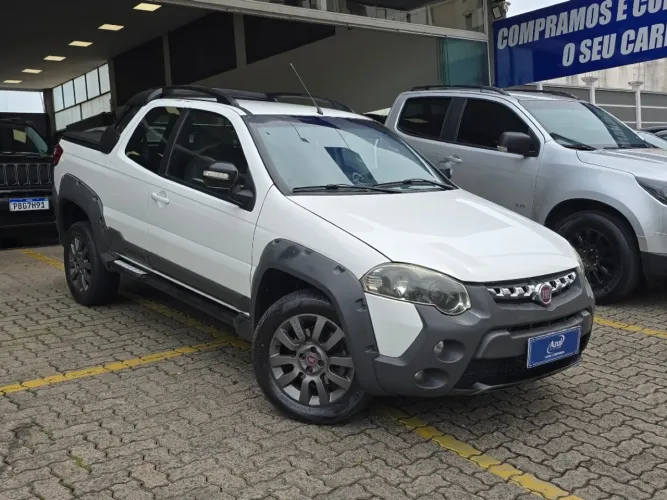 Fiat Strada Adv. M. March. 1.8 Flex 16V CD 2019
