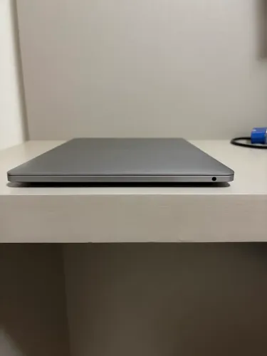 MacBook Pro 13? M1 2020 8GB 256GB SSD A2338 Touch Bar