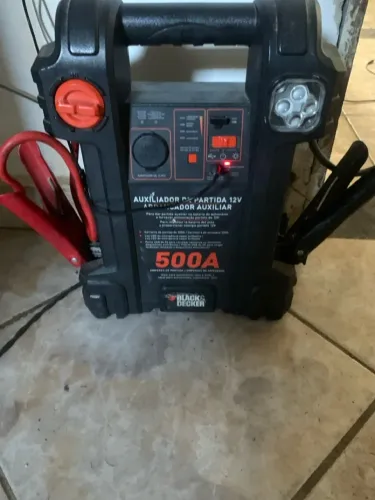 Auxiliar de partida BLACK & DECKER