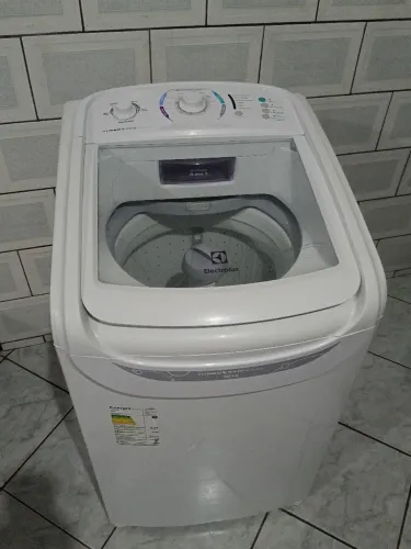 Máquina Eletrolux turbo com 12 programaçãos de lavagem tudo funcionando ok 