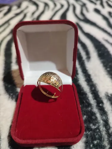 Vendo lindo anel Ouro 18k modelo feminino