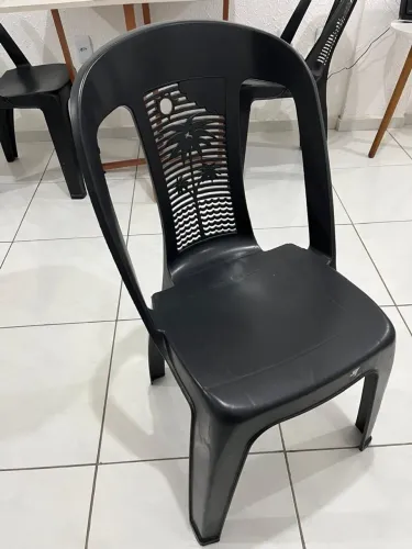 Cadeira de Plástico GRESS (Preta)