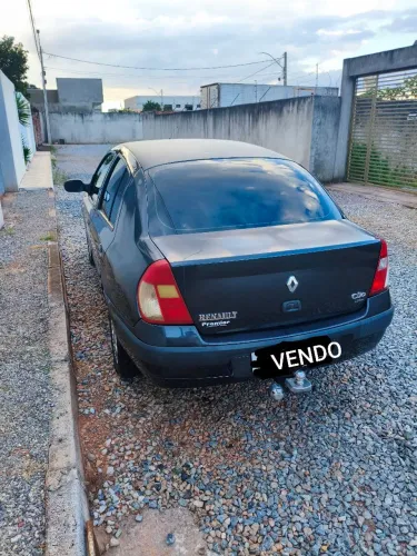 Renault Clio Sed. Privilège Hi-flex 1.6 16V 4P 2005