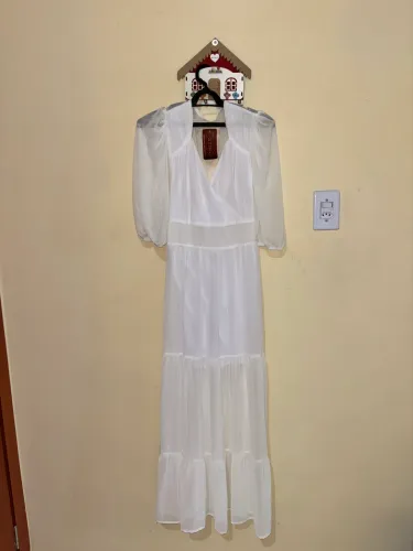 Vestido branco nunca usado 