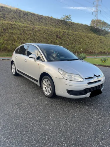 Citroen C4 GLX 2.0 Flex 16V 5P Mec. 2010