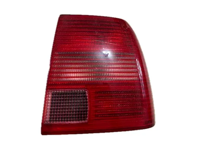 Lanterna Lado Direito Passat Alemão B5 1997 a 2000 OEM 8M5113405A  