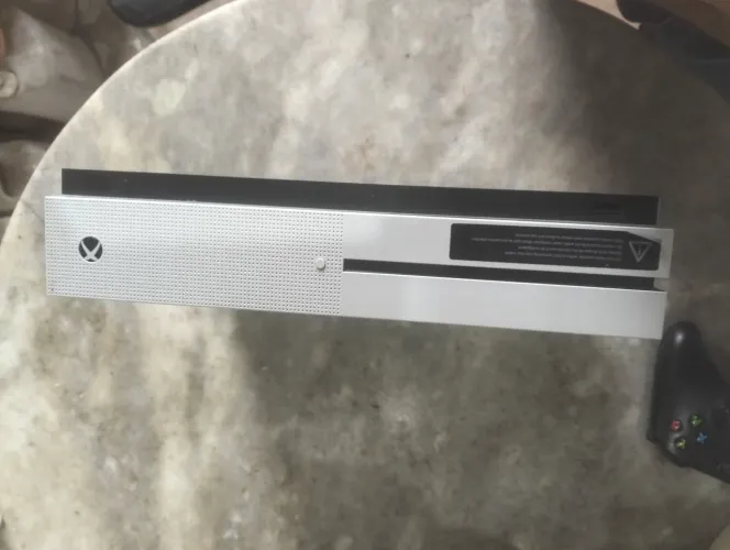 Xbox one RS 1100,ZAP *