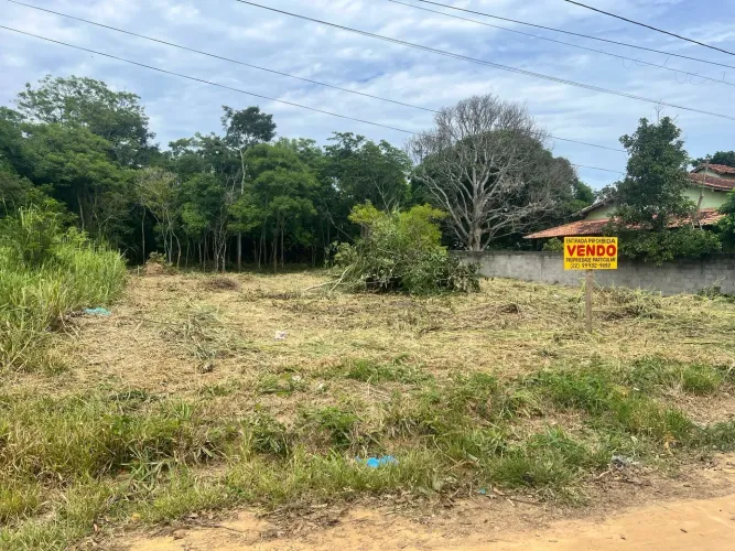 Terreno na entrada de praia seca