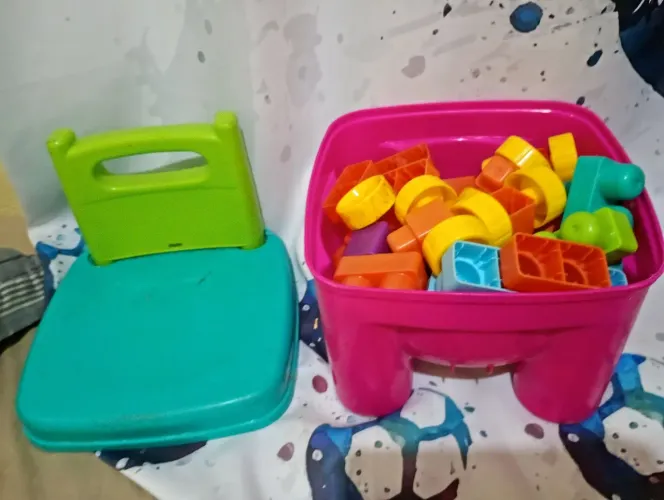 Lote de brinquedo