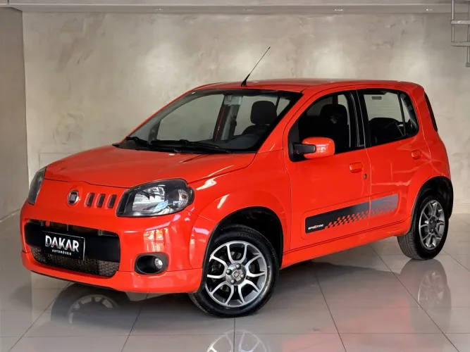 Fiat Uno Sporting 1.4 EVO Fire Flex 8V 4P 2013